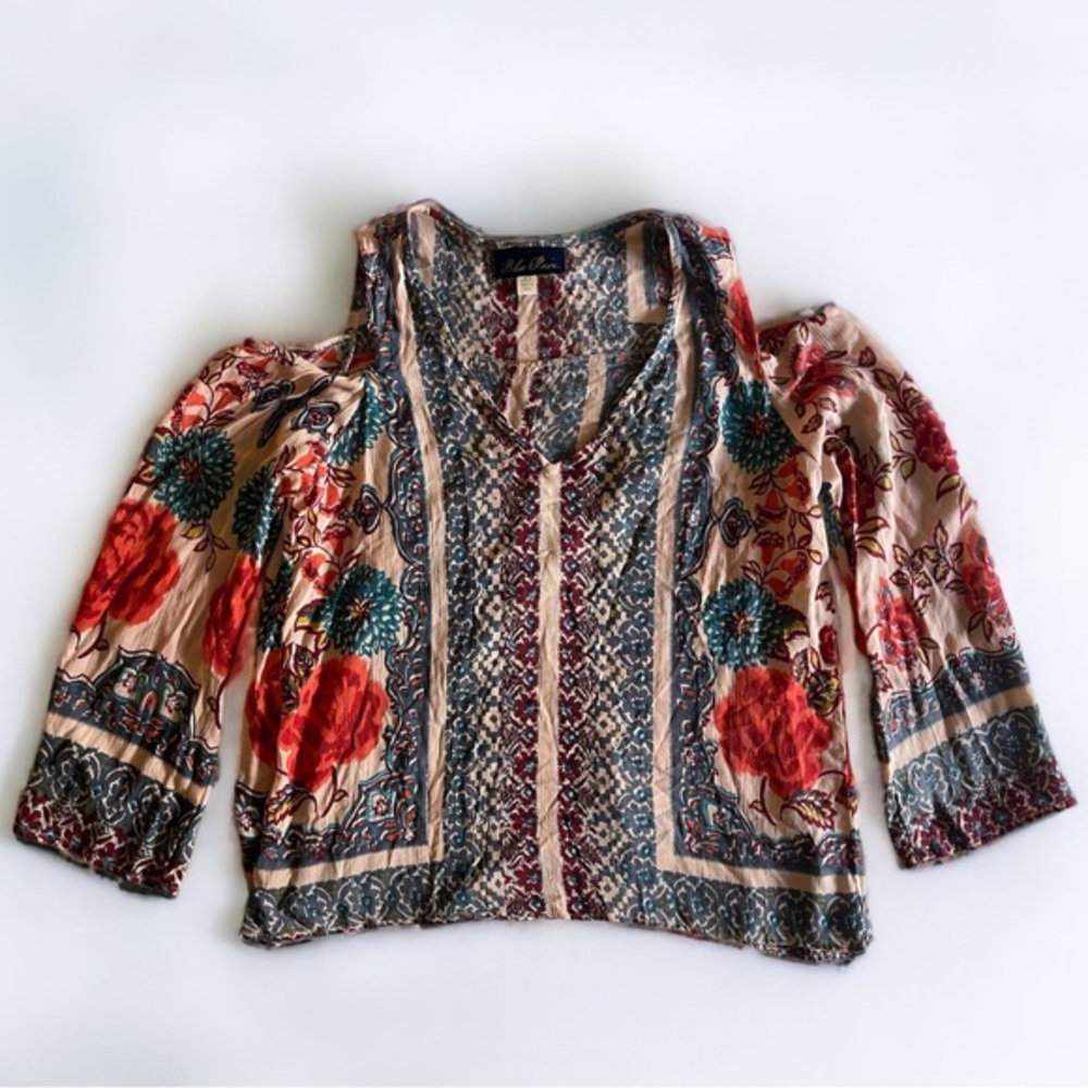 Floral Cold Shoulder Top